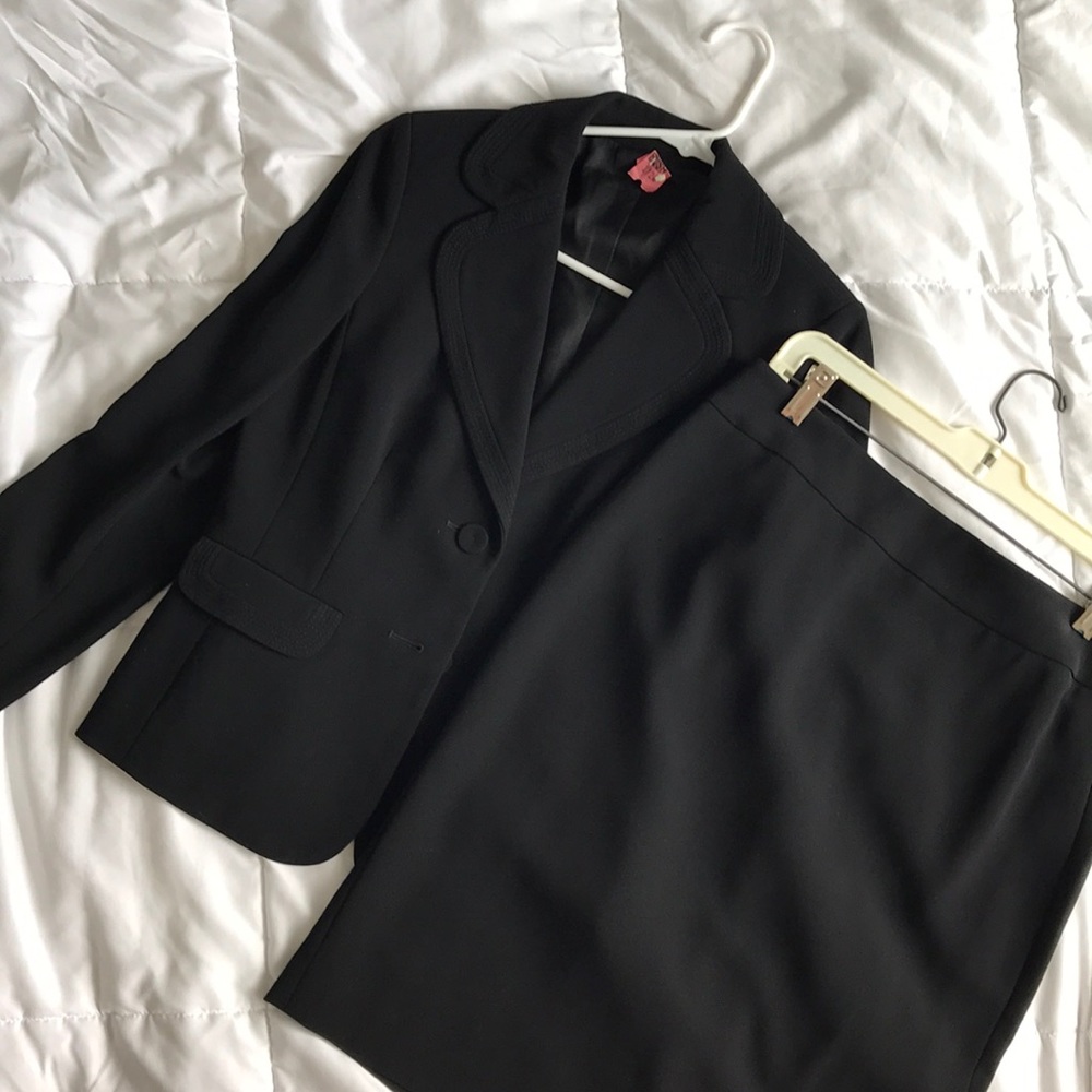 Ann Taylor Suit Skirt Set NWT Size 6